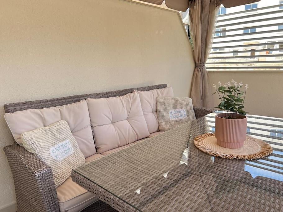 Piso Con Terraza A 5 Min Del Mar Apartment Alcanar Ngoại thất bức ảnh